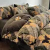 Juego de Ropa de Cama de Cuatro Piezas de Peluche de Piel de Conejo con Estampado de Leopardo Maillard Cubre Duvet de Felpa de Coral de Leche Grueso para Invierno Sábana Cálida Ropa de Cama