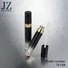 Pedido Jinze: Gradiente Preto Dourado Intenso, Anel Central Banhado a Ouro, Tubo de Gloss Labial, Material de Embalagem Plástico
