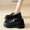 Sapatos Mocassins Femininos Couro Genuíno Camada Superior Bico Redondo Solado Grosso Estilo Novo Outono 2026 Sapato Pequeno de Couro para o Trabalho Solado Macio Sapatos Individuais