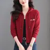 26 cárdigan de punto corto con capucha de moda estilo coreano para mujer, de cintura alta, bordado, con doble cremallera, chaqueta suéter versátil