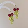 Pendientes de Uva de Verano Claros y Coloridos 2025 Nuevos Populares Únicos Hermosos Transparentes Fruta Nicho Pendientes