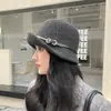 Sombrero de pescador de lana de alta gama para otoño e invierno, elegante y con estilo, un sombrero tipo cubo retro francés de copa redonda para mujer, que hace que la cara parezca más pequeña