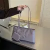 Bolso de Mano Coreano Nuevo 2026 Nueva Moda Versátil Ligero para el Trabajo Bordado Bolso Tote de Hombro