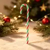 Las nuevas decoraciones de bastón de caramelo de plástico rojo y blanco son adecuadas para fiestas navideñas, el hogar y decoraciones de centros comerciales.