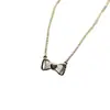Nova Corrente de Clavícula Brilhante Full Diamond de Luxo Leve com Design Único, Colar Feminino de Laço no Estilo Chanel, Moderno e Versátil