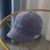 Gorra de Béisbol Infantil con Bordado de Letra, Sombrero de Sol de Verano con Visera Corta para Niños, Estilo Trendy de Primavera y Otoño para Bebé y Padres