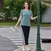 Traje Deportivo de Verano con Mangas Cortas para Mamás de Mediana Edad para Mujer 2026 Nuevo Estilo Conjunto de Dos Piezas de Camiseta de Manga Corta para Mediana Edad y Personas Mayores