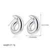 Moda europea y americana transfronteriza pendientes irregulares de alta calidad pendientes de oro real pendientes de metal liso pendientes de torsión de lujo ligero