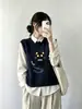 Novo Colete de Tricô Bordado Gato Estilo Coreano Outono/Inverno 2026 para Mulheres, Colete Suéter sem Mangas Gola Redonda, Camisa para Usar por Cima