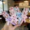 Diadema infantil linda caricatura Sanrio oso fresa accesorios para el cabello estilo coreano nueva diadema para niñas venta al por mayor tienda de dos yuanes