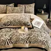 Conjunto de Cama de Veludo de Leite de Inverno Espessado Luxo Leve High-End Capa de Edredom de Flanela Coral de Dupla Face Lençol de Cama de Flanela