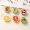 Accesorios de Resina para Manualidades de Dibujos Animados Mini Pomelo Kiwi Melón Cantalupo Pasador Hebilla de Zapato Llavero Colgante Accesorios