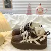 Zapatos de Entrenamiento Alemanes Retro con Suela Gruesa que Aumentan la Altura para Mujer Otoño 2026 Nuevos Zapatos para Mujer Súper Calientes Zapatos Forrest Gump Zapatos Casuales Deportivos de Plataforma