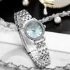 Nuevo Estilo Temperamento Exquisito Hielo Triturado Azul Fresco Pequeña Margarita Reloj de Cuarzo Venta al por Mayor Incrustaciones de Pedrería Transfronterizo Pequeña Margarita Reloj para Mujer Reloj Femenino