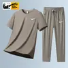 Traje Deportivo Casual Nuevo de Verano 2026 para Hombre, Conjunto de Dos Piezas Transpirable y Fresco de Seda de Hielo con Top de Manga Corta/Pantalones Largos
