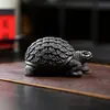 Uma Peça Única de Tartaruga Dinheiro de Argila Roxa de Yixing para Chá, Pet de Chá para Infusão e Cuidado, Bandeja de Chá para Mesa, Ornamento Atrator de Riqueza, Ornamento de Chá Doméstico de Argila Roxa
