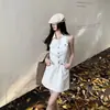 Vestido de Mezclilla sin Mangas con Cuello Estilo Retro Americano, Nuevo Modelo Verano 2026, Vestido Corto Adelgazante que Ceñe la Cintura para Mujer