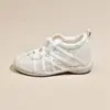 Stock disponible Zapatillas de entrenamiento alemanas de suela gruesa para mujer, que aumentan la altura para personas bajas, transpirables, ligeras, zapatillas deportivas casuales, zapatillas Forrest Gump con correa cruzada