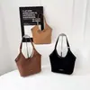 Bolsa de Axila Estilo Coreano para Mulheres, Fashion e Versátil, Bolsa Tote de Grande Capacidade, Bolsa de Mão para o Dia a Dia, Bolsa Casual Feminina
