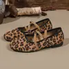 Sandálias de salto baixo, sapatos femininos de tamanho grande, sapatos de moda transfronteiriços trançados com sola macia e biqueira fechada, sapatos tipo princesa em malha fly para comércio exterior