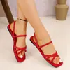 2026 Nuevas Sandalias Planas Elegantes Cómodas Estilo Comercio Exterior de Una Tira Decoradas para Mujer Venta al por Mayor Modernas Diarias al por Mayor