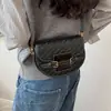 Bolsa de ombro 2026 tecida para o trajeto de outono bolsa transversal feminina única moda sela luxo leve nova sensação nicho