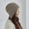 Suave y pegajoso cachemir 2026 Otoño/Invierno Nuevo Sombrero Ushanka a Rayas para Mujer con Protección para las Orejas Cálido Gorro de Punto con Protección para las Orejas