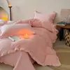 Colcha de Cama Liso Colorido de Lã de Leite Francesa Conjunto de Quatro Peças Cama de Casal Capa de Edredom Plus Veludo Lençol de Cama Acolchoado com Enchimento de Algodão Conjunto Quente de Inverno
