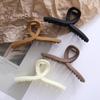 Pinza Simple Texturizada de Aleación de 13.5cm de Gran Tamaño para Adulto para Mujer Elegante Combinable Curry Leche Pinza Tiburón
