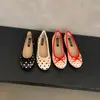 Lindos Zapatos de Ballet Rojos Planos de Punta Redonda Poco Profundos con Puntos y Lazo, Zapatos Planos sin Cordones para Mujer