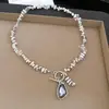 Conjunto de Colar e Pulseira com Pingente de Triângulo Irregular de Strass Transfronteiriço Europeu e Americano Moda Estilo Ins Joias com Sensação de Alto Padrão