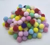 Punto alta elasticidad pompón bolas de felpa de colores bolas de pelo de poliéster pompones pequeños para manualidades juguetes para niños zapatos sombreros accesorios