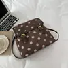 Mochila de ante estilo coreano para estudiante 2026, bolsa escolar ligera para mujer, gran capacidad, nuevo diseño de lunares para ir al trabajo y viajar