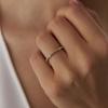 Anillo romano con diseño apilable y circonitas, oferta especial de Amazon, joyería personalizada de alta moda para mujer.