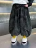 Pantalones de Otoño para Niños 2026 Nuevos Elegantes Pantalones a Cuadros para Bebé Pantalones Linterna para Niños Pequeños Pantalones Largos Casuales para Niños Modernos