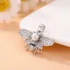 Colgante transfronterizo personalizado de abeja e insectos coloridos, accesorios de joyería DIY, versátiles y únicos, accesorios de cobre de nicho incrustados con circonita