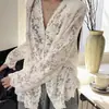Cárdigan de manga larga para mujer, nuevo para primavera y otoño, cuello en V de alta gama, camiseta base interior, encaje hueco dulce y picante de alta gama, prenda exterior