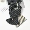 Bufanda de Mezcla de Lana de Alta Gama Estilo Coreano Versátil para Mujer Otoño e Invierno Suave Cera Tejida Protección para el Cuello Bufanda Nueva Moda 2024