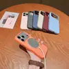 Aplicável a iPhone 18 Pro Max Capa de Celular Magnética Fosca com Sensação de Pele Apple 17 Pro Cobertura Total Proteção Contra Quedas