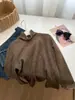Camiseta de Manga Longa Listrada de Gola Alta Espessa de Pele de Coelho Falsa para Mulheres, Camisa Base Macia e Quente Versátil de Inverno, Em Estoque para Transmissão ao Vivo
