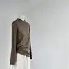 Suéter Suave de Punto Eco-Seda de Cuello Alto MedioNueva moda otoño e invierno para mujer, adecuado para usar en capas o solo, cuello alto medio, camiseta base cálida