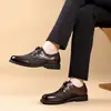 Moda Transfronteriza Zapatos de Cuero para Caballero Zapatos de Cuero Casual Británico de Negocios Aliexpress Suela Suave Hebilla Giratoria Zapatos de Cuero para Hombre