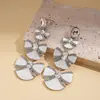 Brincos Europeus e Americanos em Resina com Strass em Formato de Laço e Leque, Elegantes e Requintados, Moda de Nicho, Luxo Leve, Brincos de Alta Qualidade