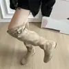Botas de caballero, botas de moda que aumentan la altura, estilo clásico europeo y americano, botines versátiles de punta cuadrada para mujer, nuevo estilo de invierno de caña alta 2026