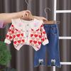 Traje Fofo para Meninas Roupas de Outono 2024 Novo Conjunto de Três Peças Estampado Total Coração Roupas Infantis Primavera e Outono Tendência Peça Única Dropshipping