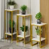 Suporte de Flores Leve de Luxo para Sala de Estar, Arte em Ferro de Chão, Design Moderno Simples, Novo Modelo para Plantas Verdes, Estante de Flores de Múltiplas Camadas para Varanda e Uso Interno