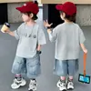 Conjunto de verão em jeans com mangas curtas e brilho para meninos, roupa casual estilosa e legal de duas peças para crianças, roupas de bebê da moda