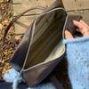 Bolso de mano de gran capacidad estilo coreano, estilo nicho, moderno, vintage, para hombro, para mujer, bolso grande con textura para uso diario.