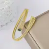 Pulsera geométrica de cruz hip-hop europea y americana microincrustada con circonita pulsera simple de personalidad para mujer una generación de pelo