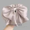 Flor de Laço de Cetim Francês Broto de Flor Pinça para Parte de Trás da Cabeça Feminina Volume de Cabelo Fofo Prendedor de Rabo de Cavalo Penteado com Senso Avançado de Temperamento